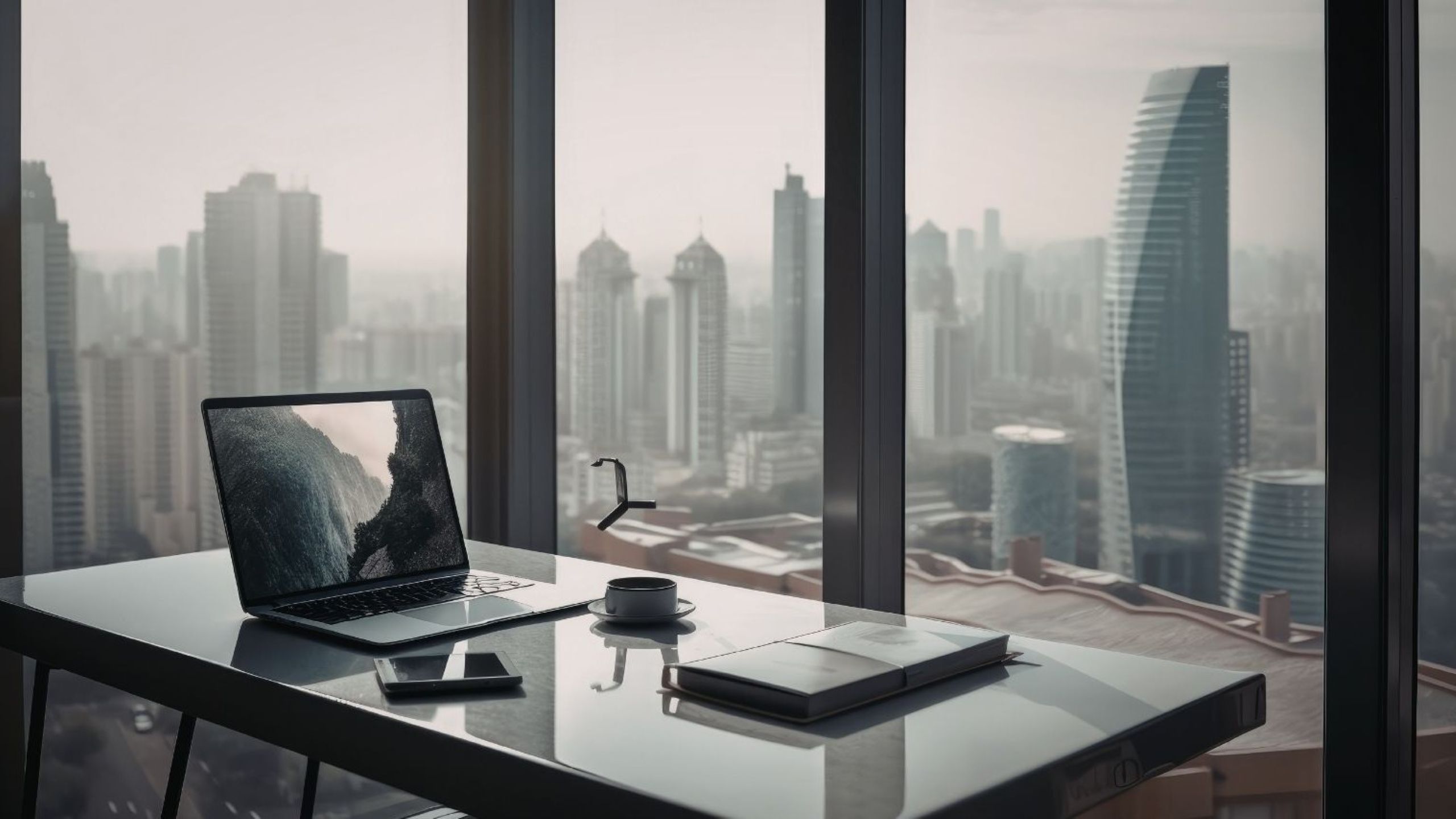 European property market Q1 featuring modern office buildings and real estate investment opportunities
